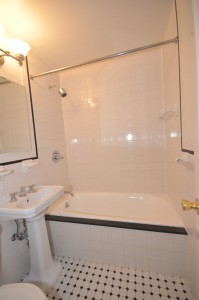 28w-10th-4f-bath-web