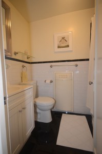 453-Hudson-Unit-4-Bath-web-