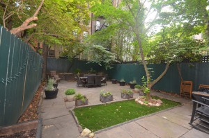 276-w-11-apt-1-garden-1-web